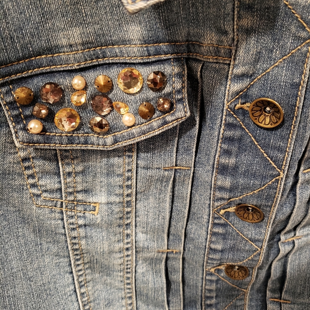 Jean jacket - Picture 2 of 4